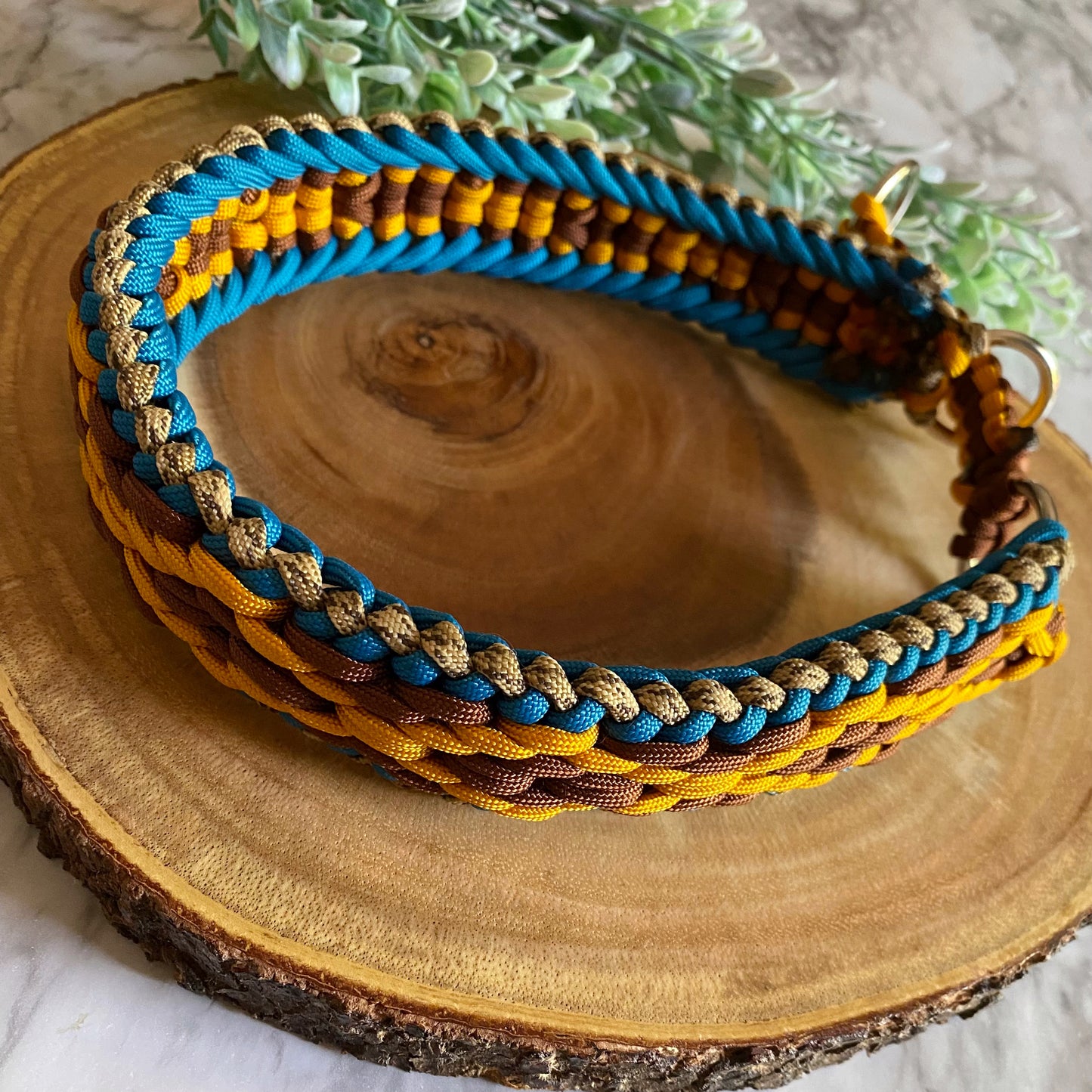 Paracord Collar The Petunia