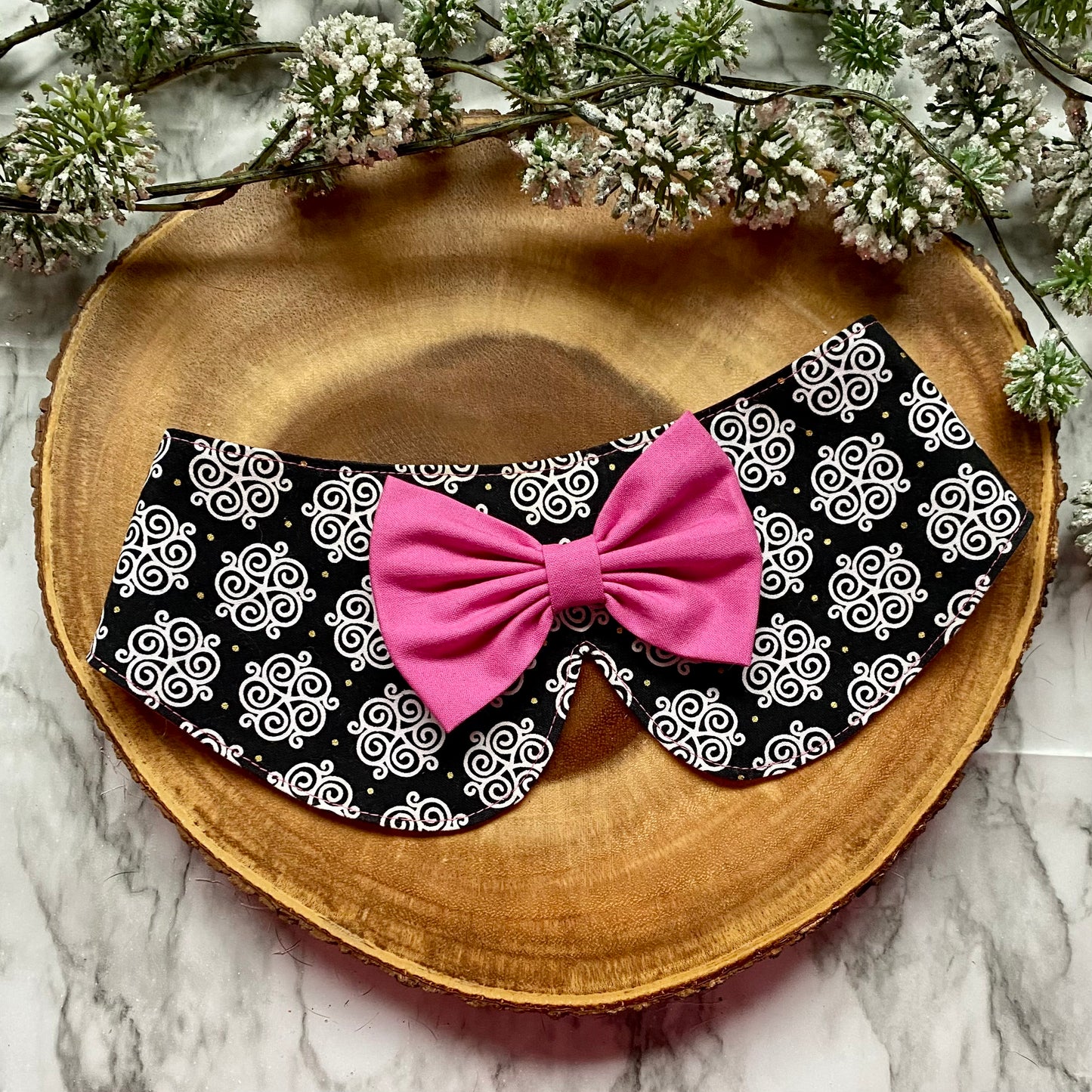 Black & Pink Collar